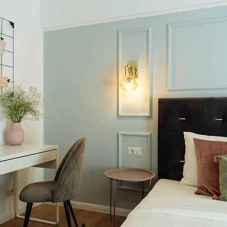 Bright 2Br Apartment - Top Location - City Balcony Бухарест Экстерьер фото