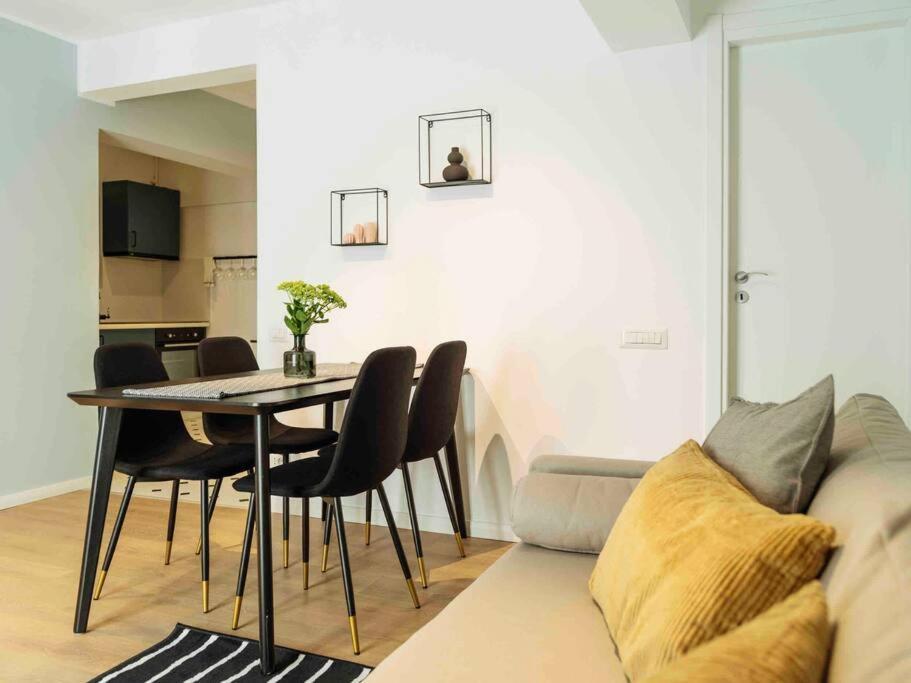 Bright 2Br Apartment - Top Location - City Balcony Бухарест Экстерьер фото