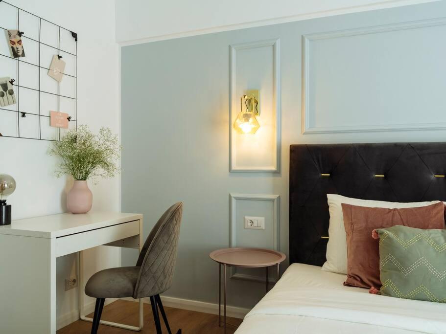 Bright 2Br Apartment - Top Location - City Balcony Бухарест Экстерьер фото