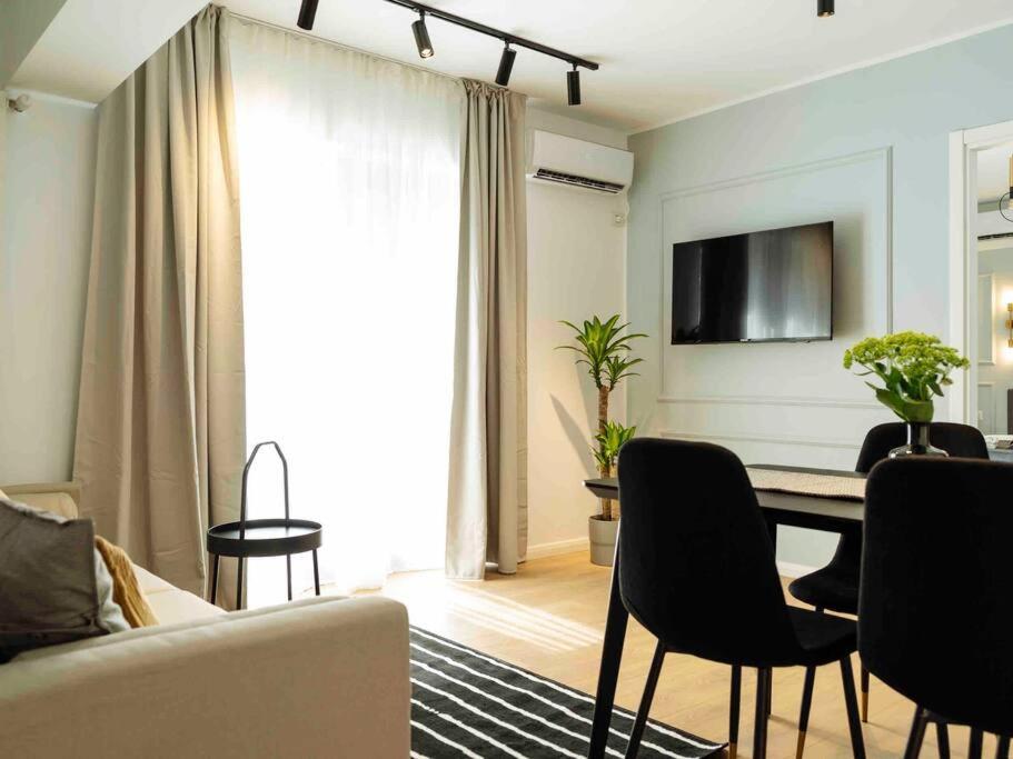 Bright 2Br Apartment - Top Location - City Balcony Бухарест Экстерьер фото